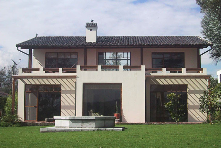 Einfamilienhaus Cumbayà-Quito / Ecuador