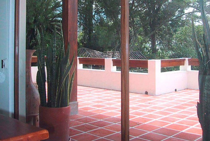 Einfamilienhaus Cumbayà-Quito / Ecuador